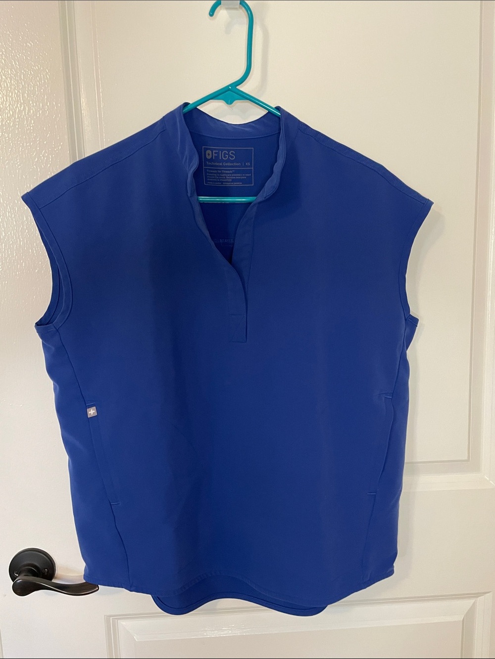 Figs royal blue technical scrub set top size XS pants S/P